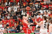 世俱杯平台下载:“双塔”闪光 中国女篮热身赛击败日本队